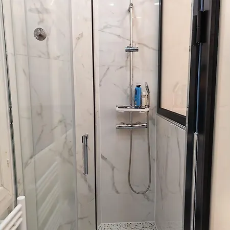 Le-8w Apartman Párizs
